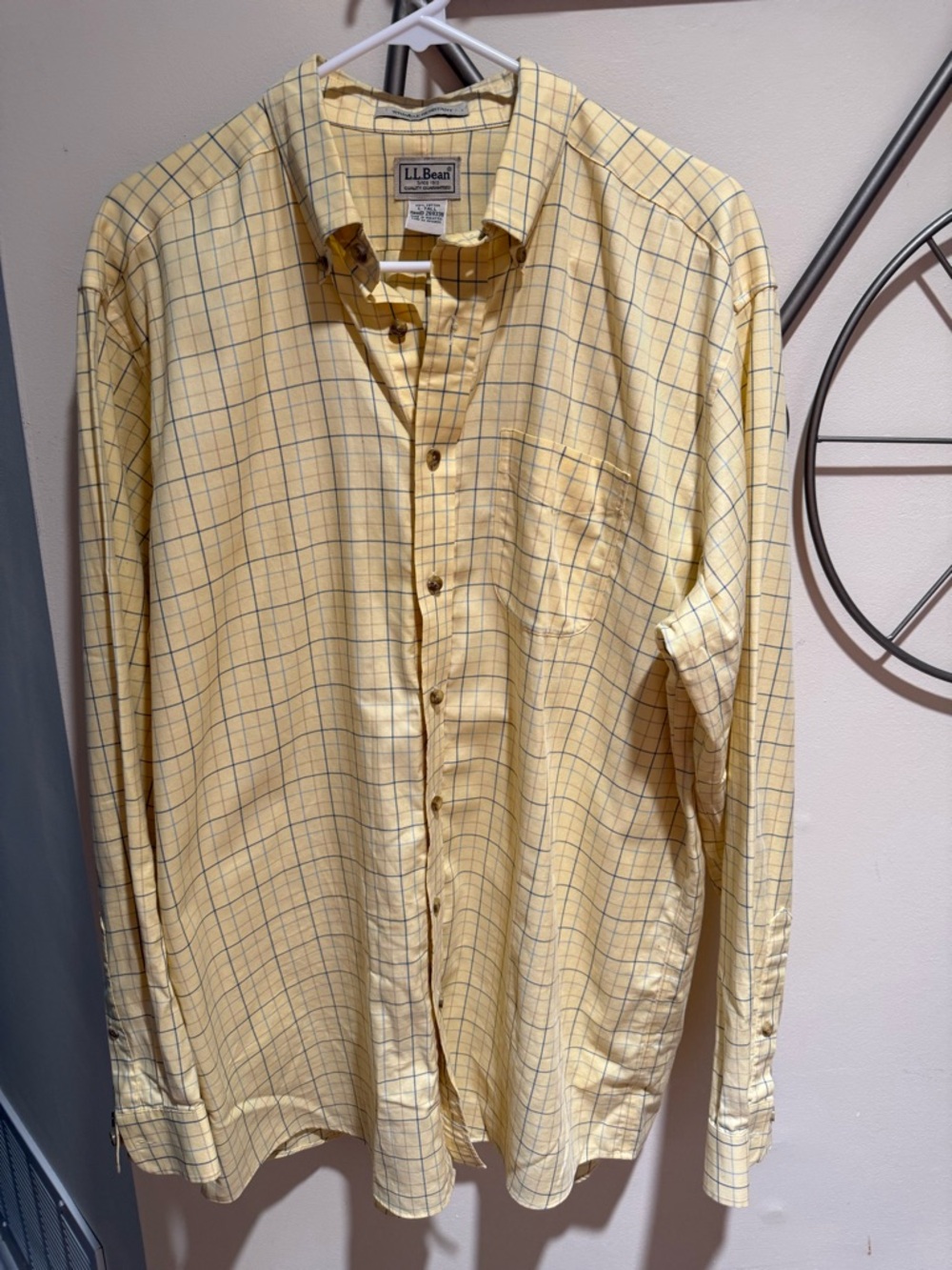 L.L. Bean Men's Yellow Checkered Plaid Wrinkle Resistant Size L Tall Shirt